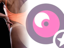 Mulher de costas com um corpo malhado vestindo maio laranja atras do logo do camera prive