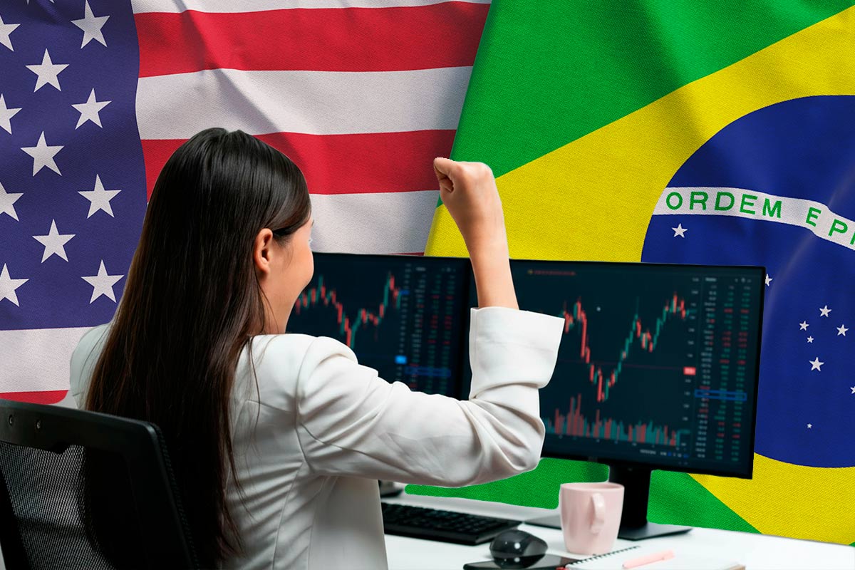 Mulher comemorando ganhos em investimentos com gráficos na tela, bandeiras dos EUA e do Brasil ao fundo.